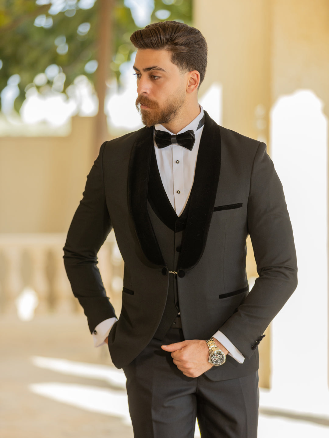 بدلة توكسيدو